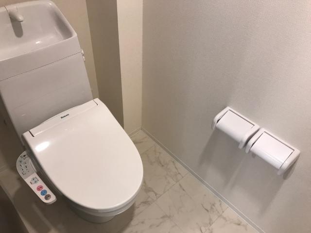 トイレ　トイレ