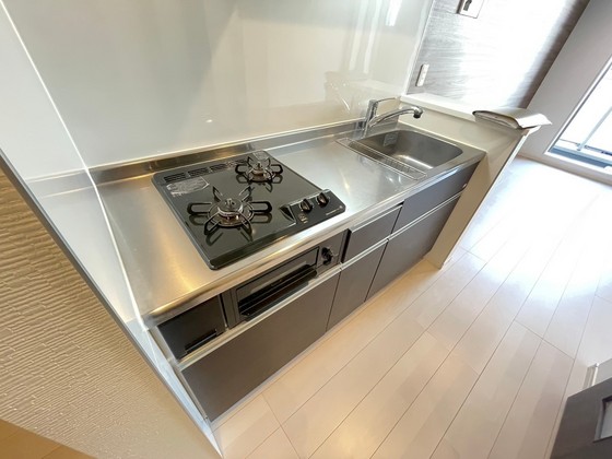 キッチン　※別号室の写真を使用しております。