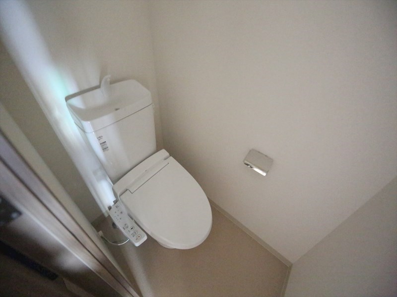トイレ　温水洗浄暖房便座付トイレ
