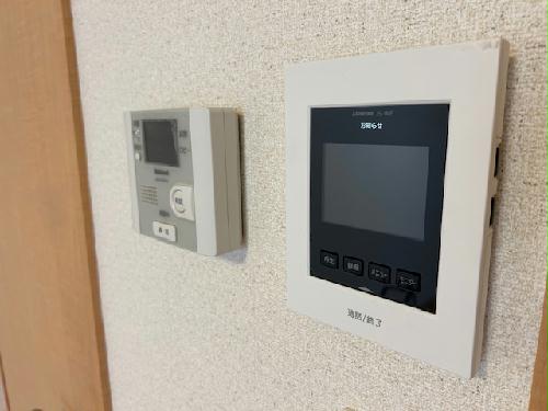 セキュリティ　モニター付インターホン・オートロックゲート完備