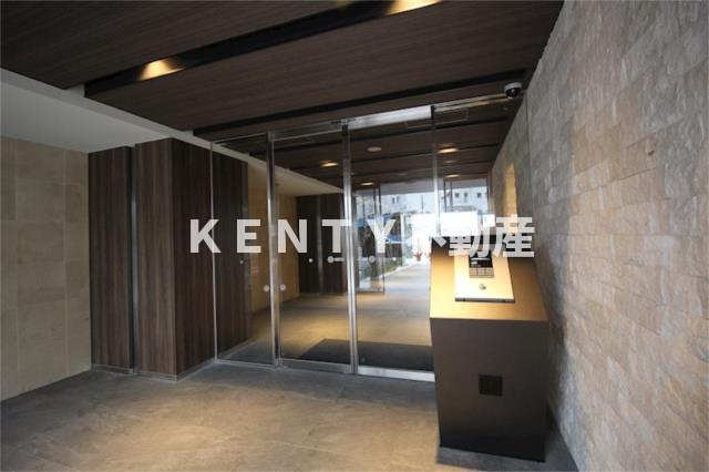 エントランス　ゆとりのあるエントランスです