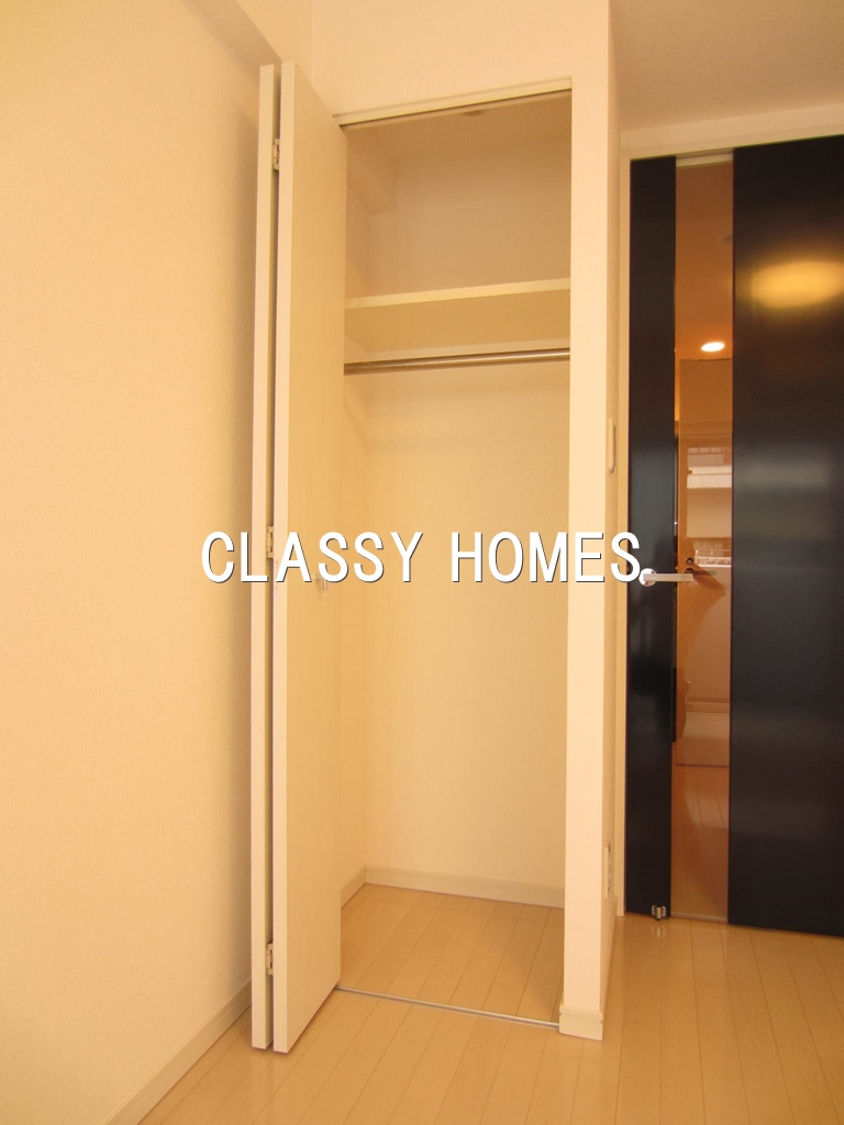 収納　2007年竣工　分譲賃貸マンション：収納