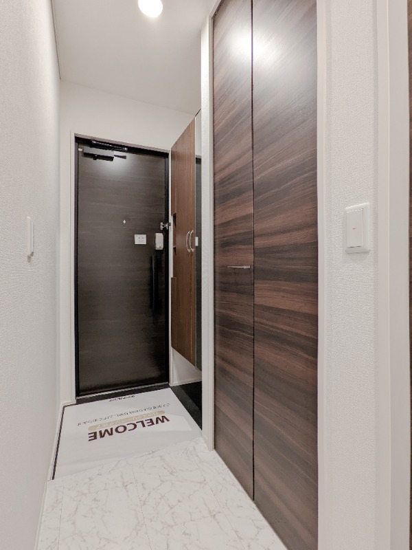 玄関　図面と現状に相違がある場合には現状を優先