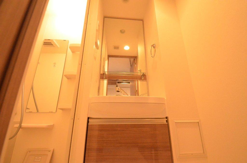 洗面設備　洗髪洗面化粧台