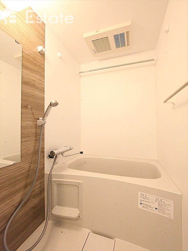 バス・シャワールーム　バスルーム