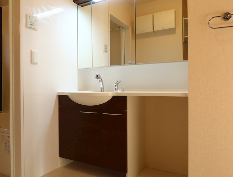 洗面設備　同型タイプ