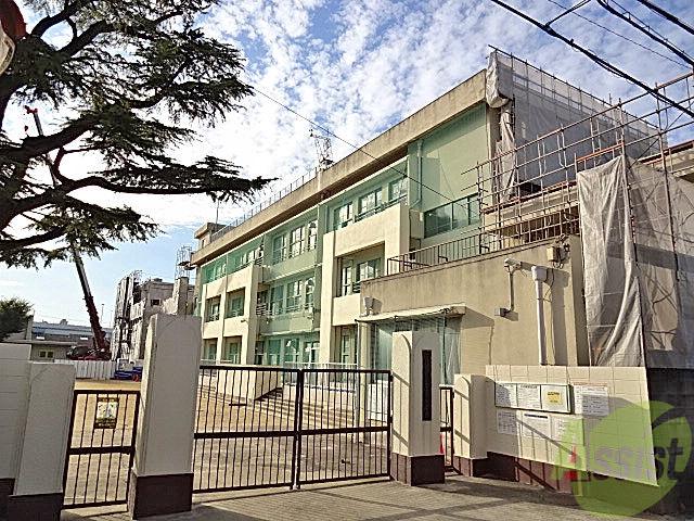 小学校　蛍池小学校（小学校）まで713m