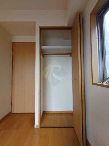 収納　スカイコートヌーベル新宿落合