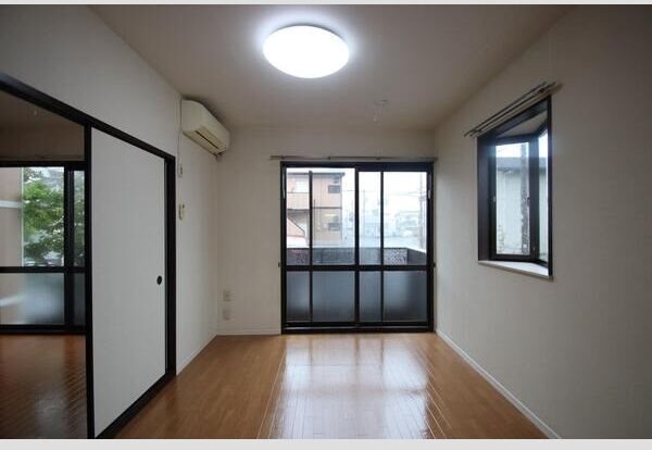 居室・リビング　※現況優先