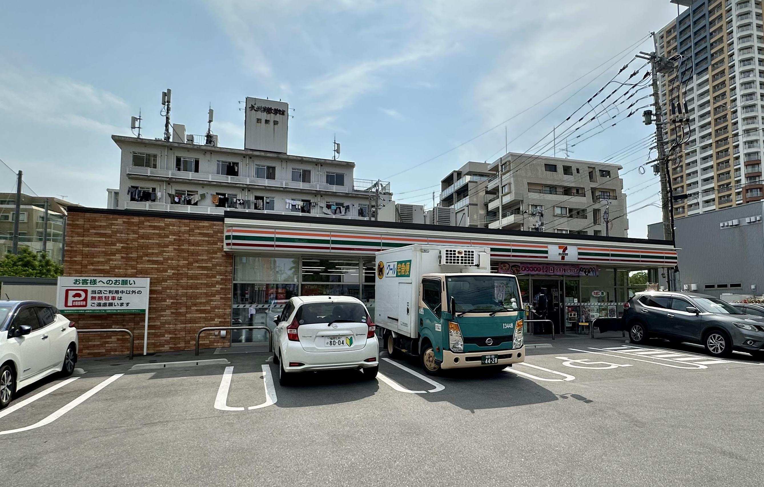 コンビニ　セブンイレブン福岡サザエさん通り店（コンビニ）まで92m