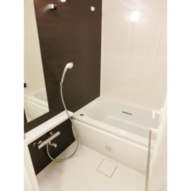 バス・シャワールーム　※写真は同タイプ住戸です。