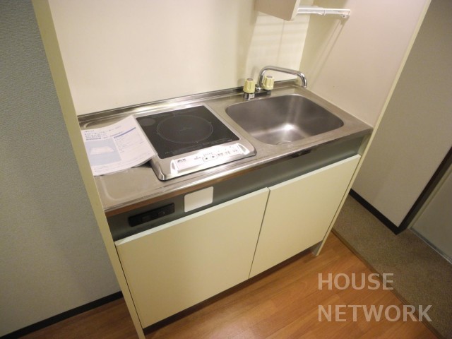 キッチン　女子専用マンション。水道代込みです。