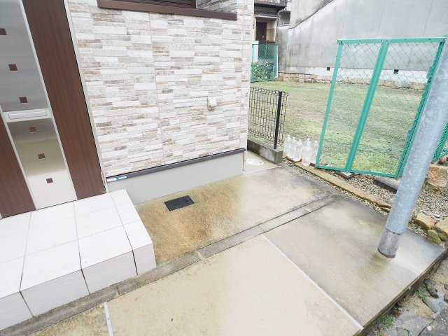エントランス　清潔なエントランスです