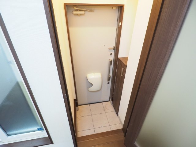 玄関　シンプルで使いやすい玄関です