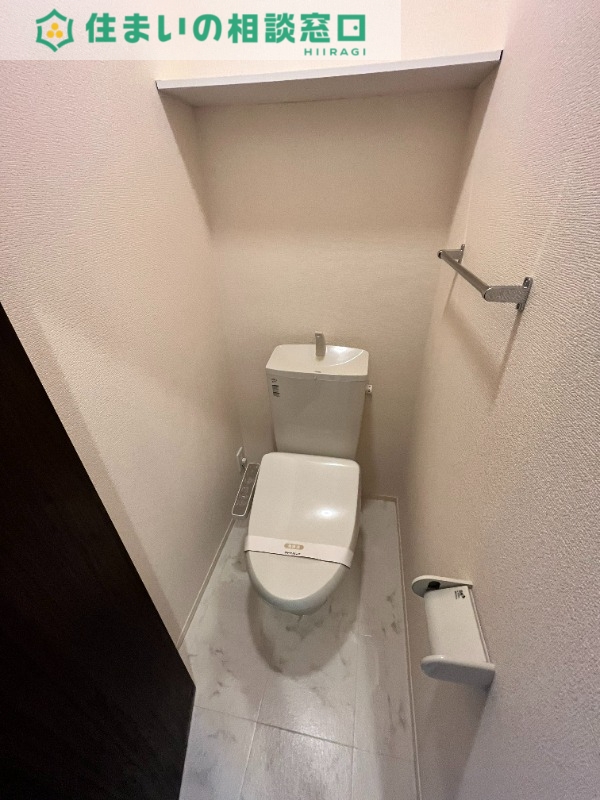 トイレ　同型