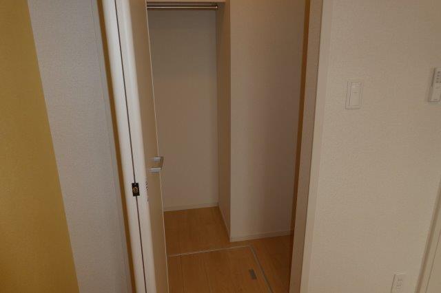 収納　ウォークインクローゼット