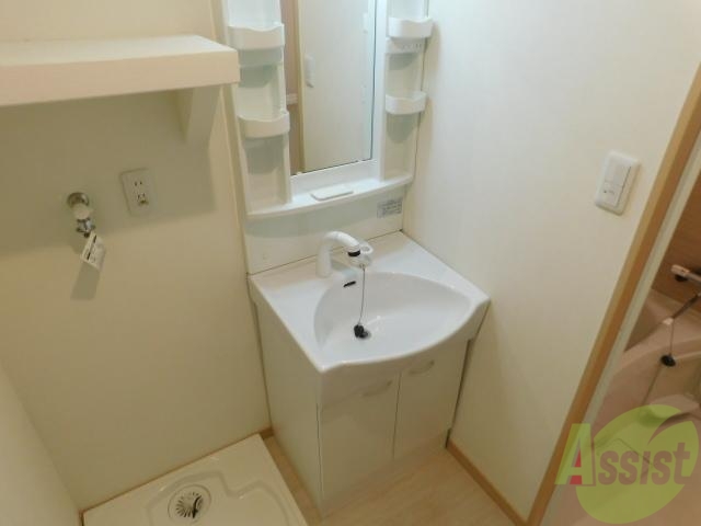 洗面設備　シンプルな洗面所です。