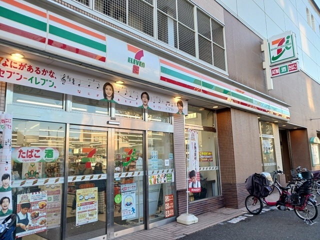 コンビニ　セブンイレブン狛江駅前店（コンビニ）まで160m