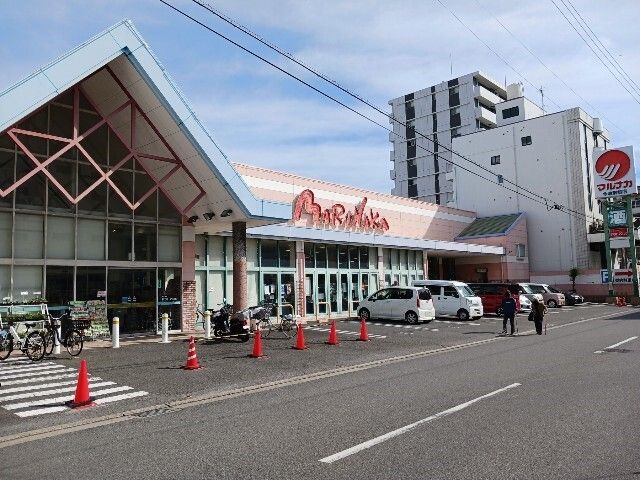 スーパー　マルナカ今治駅前店（スーパー）まで1100m