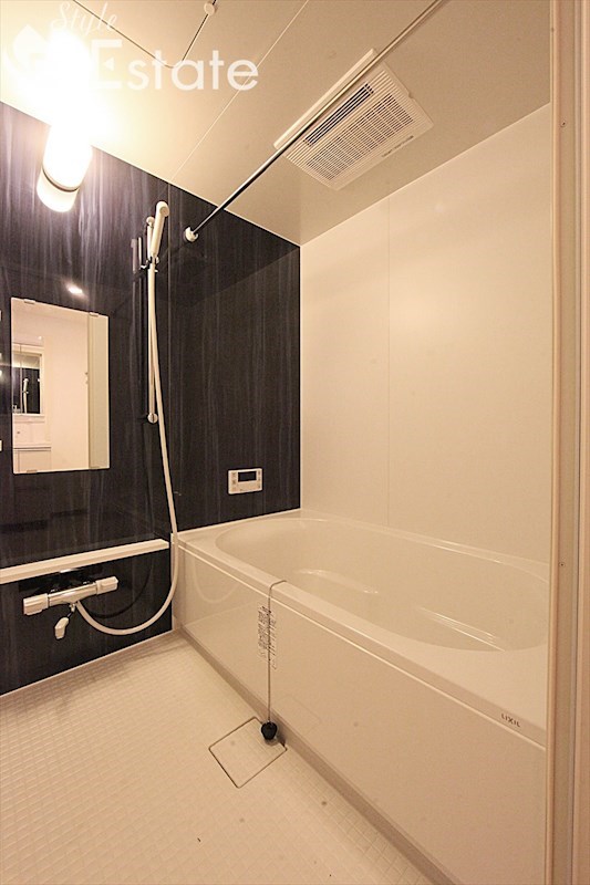 バス・シャワールーム　バスルーム