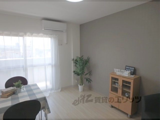 居室・リビング　リビング