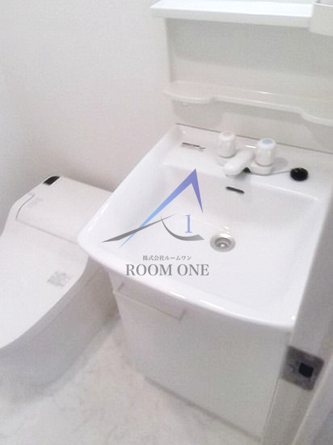 洗面設備　洗面台です。