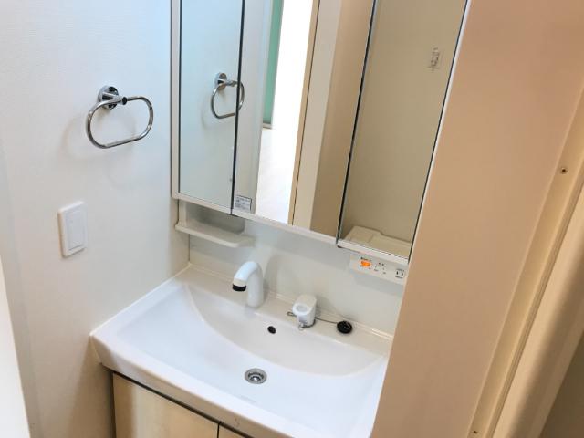 洗面設備　洗髪洗面化粧台