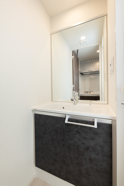 洗面設備　※写真は同タイプ住戸です。