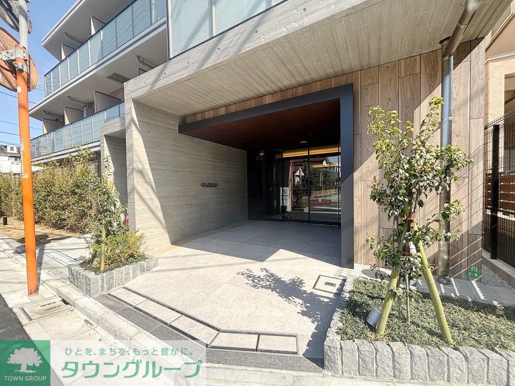 エントランス　エントランス