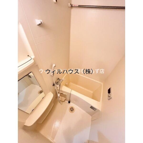 バス・シャワールーム　追い焚き機能付バス！