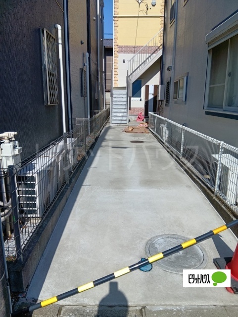 エントランス　建築中の画像です