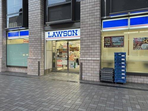 コンビニ　ローソン 肥後橋駅前店（コンビニ）まで341m