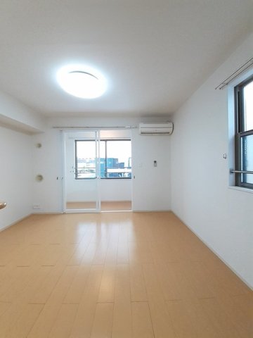 居室・リビング　おしゃれなリビングです