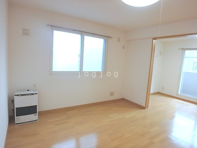 居室・リビング　７．３帖