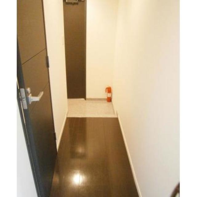 玄関　※写真は同タイプ住戸です。