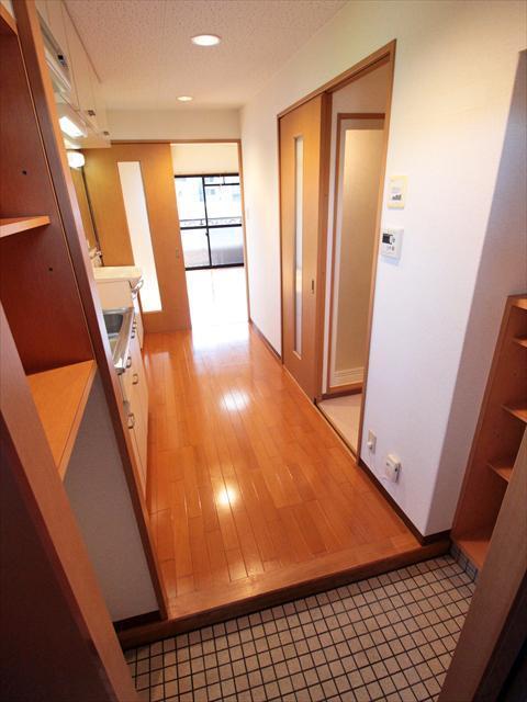 玄関　松山市緑町　グリーンパレス　玄関