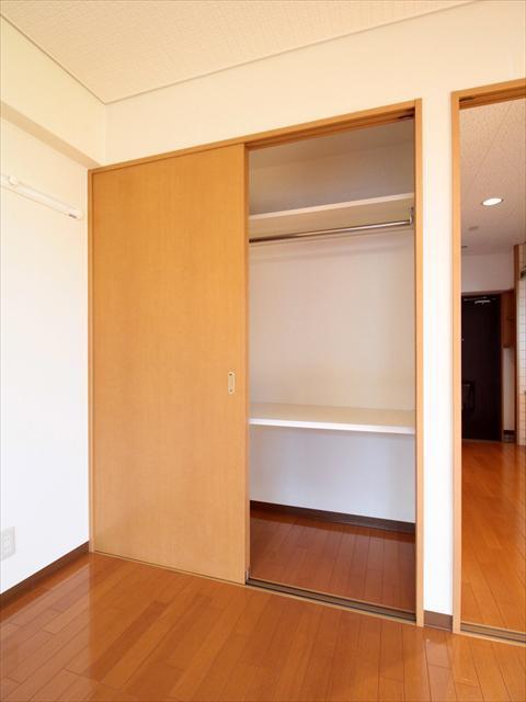 収納　松山市緑町　グリーンパレス　収納