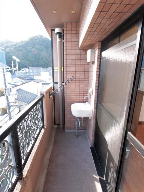 バルコニー　松山市緑町　グリーンパレス　ベランダ