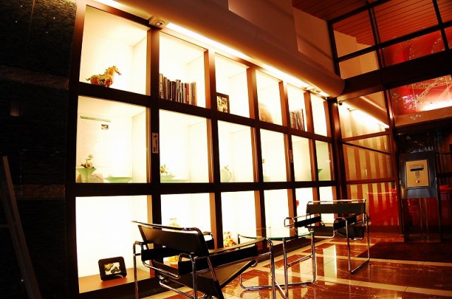 セキュリティ　ロイヤルパークス桃坂　オートロック