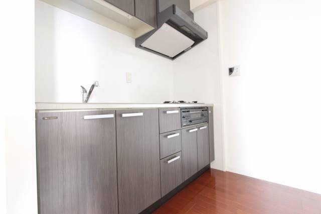 キッチン　グレー色の洒落たキッチンです