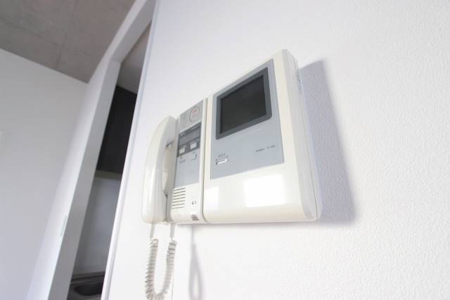 セキュリティ　変質者もシャットアウト（いません）