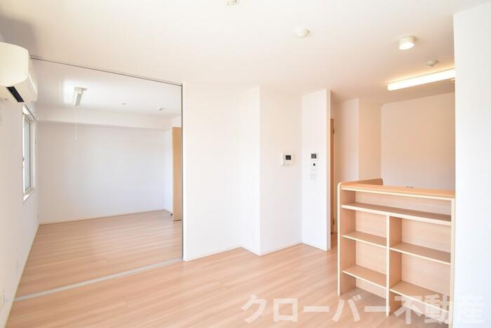 居室・リビング　ＬＤＫ１１帖 洋室６帖