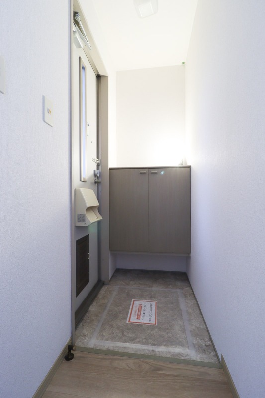 玄関　図面と現状に相違がある場合には現状を優先