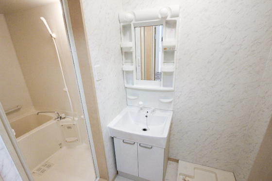 洗面設備　※別部屋の写真です