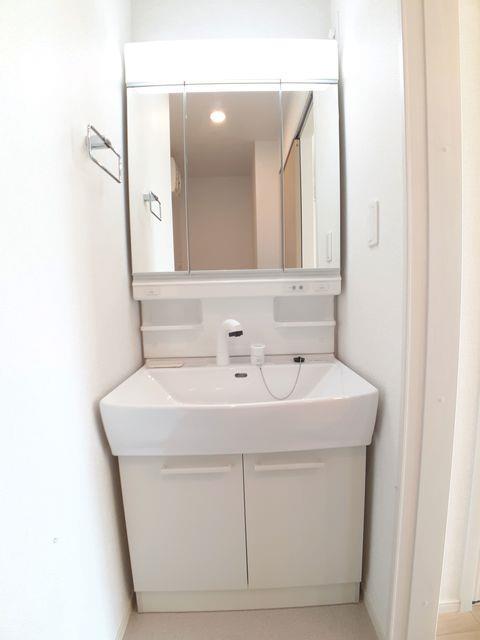 洗面設備　洗面室