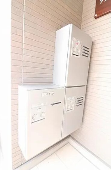 ロビー　宅配ＢＯＸ