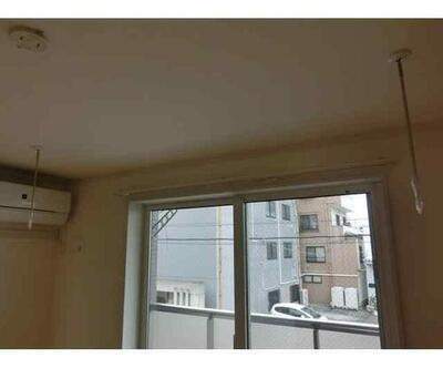 その他設備　室内物干し