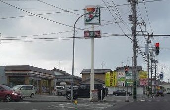 コンビニ　セブンイレブン新潟幸栄店（コンビニ）まで230m