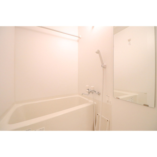 バス・シャワールーム　きれいなお風呂です