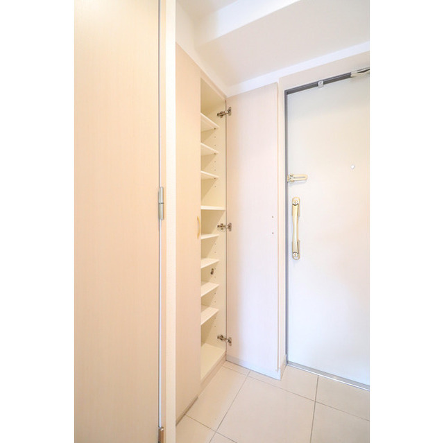 玄関　落ち着いた玄関です